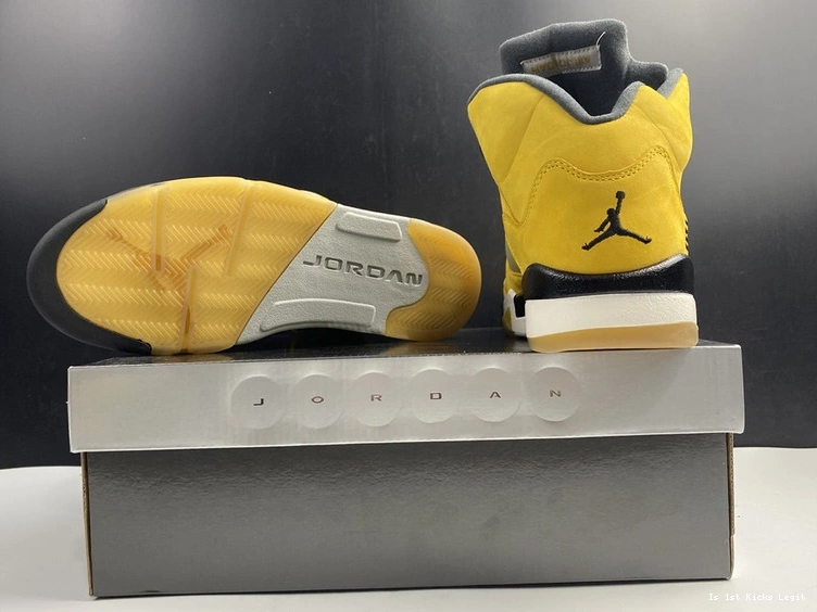  454783-701 Jordan Tokyo  Air 1115